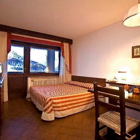 Hotel apartamentowy Club I Cavalieri Rta Colle Sestriere